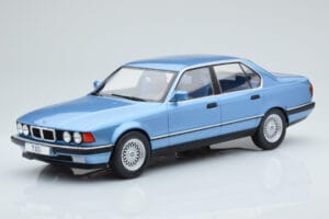 BMW 7. Sērija E32 730i Zils MCG 1:18