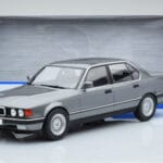 BMW 7. Sērija E32 740i Sudraba MCG 1:18