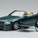 Mercedes SL500 R129 Metāliski Zaļš Norev 1:18
