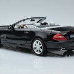 Mercedes SL500 R230 Melns Norev 1:18