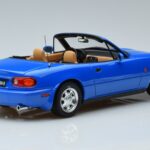 Mazda Mazda MX-5 NA Zils Otto 1:18 1:18 Sveķi