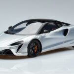 McLaren McLaren Artura Kupeja Sudrabs GT Spirit 1:18 1:18 Sveķi