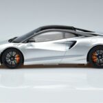 McLaren McLaren Artura Kupeja Sudrabs GT Spirit 1:18 1:18 Sveķi