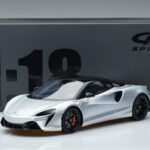 McLaren McLaren Artura Kupeja Sudrabs GT Spirit 1:18 1:18 Sveķi
