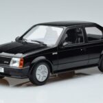 Opel Opel Kadett D GTE Hečbeks Melns MCG 1:18 1:18 Metāls