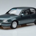 Opel Opel Kadett E GSi Zils Metālisks Norev 1:18 1:18 Metāls
