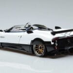 Pagani Pagani Zonda HP Barchetta Oglekļa Šķiedra Balts LCD 1:18 1:18 Metāls