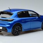 Peugeot Peugeot 208 GT Line Zils Otto 1:18 1:18 Sveķi