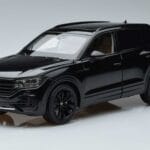 Volkswagen Volkswagen Touareg CR Melns FAW 1:18 1:18 Metāls