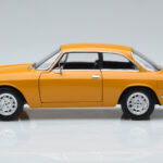 Alfa Romeo 1750 GTV Dzeltens Norev 1:18 - image 4 of 7