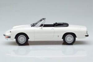 Alfa Romeo 2000 Spider Balts Norev 1:18 187882 Metāls — attēls 4 no 7