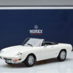 Alfa Romeo 2000 Spider Balts Norev 1:18 - image 7 of 7