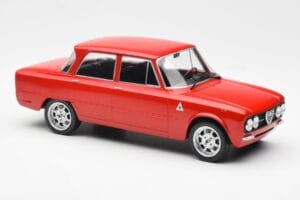 Alfa Romeo Giulia Nuova Super Sarkans Custom Wheels MCG 1:18 MCG18333 Metāls — attēls 4 no 6