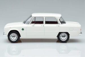 Alfa Romeo Giulia Ti Super Norev 1:18 187970 Metāls — attēls 3 no 6