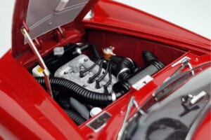 Alfa Romeo Giulietta SV #24 Targa Florio 1958 Kyosho 1:18 08957B Metāls — attēls 8 no 9