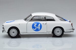 Alfa Romeo Giulietta SV #34 Targa Florio 1960 Kyosho 1:18 08957C Metāls — attēls 4 no 9