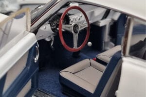 Alfa Romeo Giulietta SV #34 Targa Florio 1960 Kyosho 1:18 08957C Metāls — attēls 7 no 9