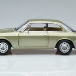 Alfa Romeo GTV 2000 Zaļš Ierobežots Izlaidums Norev 1:18 187913 Metāls - image 4 of 7