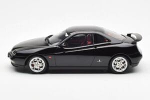 Alfa Romeo GTV V6 916 Melns Otto 1:18 OT1057 Sveķi — attēls 3 no 6