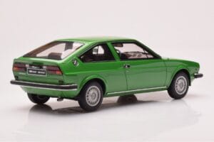 Alfa Romeo Alfasud Sprint Zaļš Otto 1:18 OT1043 Sveķi — attēls 2 no 6
