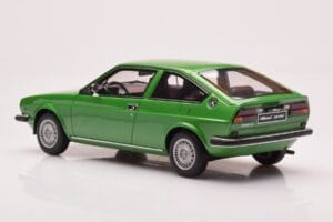 Alfa Romeo Alfasud Sprint Zaļš Otto 1:18 OT1043 Sveķi — attēls 5 no 6