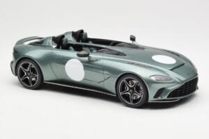 Aston Martin V12 Speedster Zaļš Metallic GT Spirit 1:18 GT906 Sveķi — attēls 4 no 6