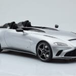 Aston Martin V12 Speedster Sudrabs GT Spirit 1:18 - image 4 of 6
