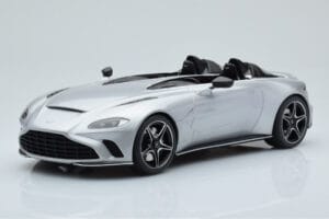Aston Martin V12 Speedster Sudrabs GT Spirit 1:18