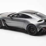 Aston Martin V12 Vantage Magnetic Sudrabs GT Spirit 1:18 - image 5 of 6