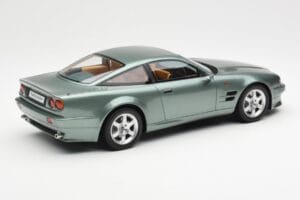 Aston Martin V8 Vantage Zaļš GT Spirit 1:18 GT345 Sveķi — attēls 2 no 6