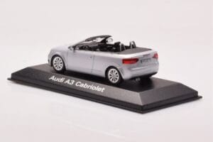 Audi A3 8P Kabriolets Sudrabs Minichamps 1:43 5010803323 Metāls — attēls 3 no 4