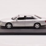 Audi A8 D2 Sudrabs Zaļa Svītra Minichamps 1:43