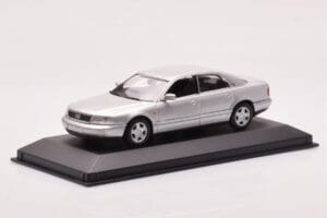 Audi A8 D2 Sudrabs Minichamps 1:43 433013006 Metāls — attēls 2 no 4