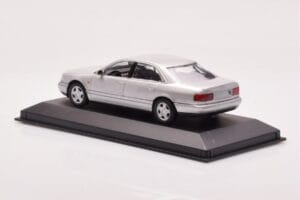 Audi A8 D2 Sudrabs Minichamps 1:43 433013006 Metāls — attēls 3 no 4