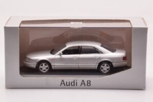 Audi A8 D2 Sudrabs Minichamps 1:43 433013006 Metāls — attēls 4 no 4