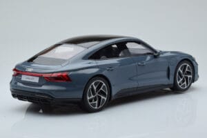 Audi E-Tron GT Pelēks GT Spirit 1:18 GT393 Sveķi — attēls 2 no 6