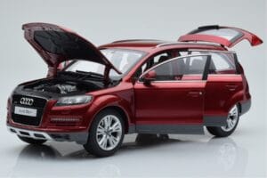 Audi Q7 4L Granātsarkans Kyosho 1:18 09222R Metāls — attēls 2 no 8