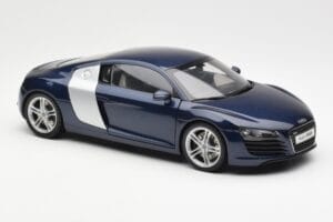 Audi R8 4.2 FSI V8 Zils Kyosho 1:18 09213BL Metāls — attēls 6 no 8