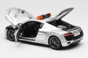 Audi R8 5.2 DTM Safety Car 2010 Kyosho 1:18 09216DTM Metāls — attēls 5 no 8