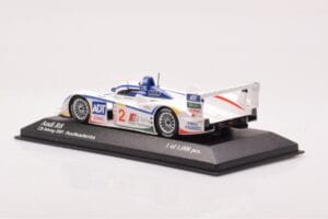 Audi R8 #2 E. Pirro / F. Biela / A. McNish 12 Hours of Sebring 2nd Place 2005 Minichamps 1:43 400051302 Metāls — attēls 3 no 4