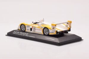 Audi R8 #25 S. Ara / T. Kristensen Winners 1000km Spa 2003 Minichamps 1:43 400031325 Metāls — attēls 3 no 4