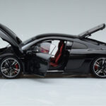 Audi R8 Performance Melns Kengfai 1:18 - image 4 of 10