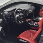 Audi R8 Performance Melns Kengfai 1:18 - image 8 of 10