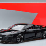 Audi R8 Performance Melns Kengfai 1:18 - image 10 of 10