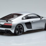 Audi R8 Performance Sudrabs Kengfai 1:18 - image 3 of 10