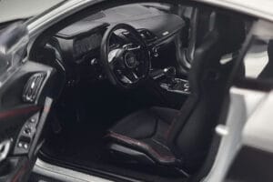 Audi R8 Performance Sudrabs Kengfai 1:18 VAKF-0354 Metāls — attēls 8 no 10