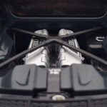 Audi R8 Performance Sudrabs Kengfai 1:18 - image 9 of 10