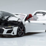 Audi R8 Spyder Performance Balts Kengfai 1:18 - image 2 of 11