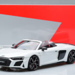 Audi R8 Spyder Performance Balts Kengfai 1:18 - image 11 of 11
