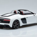 Audi R8 Spyder Performance Balts Kengfai 1:18 - image 3 of 11